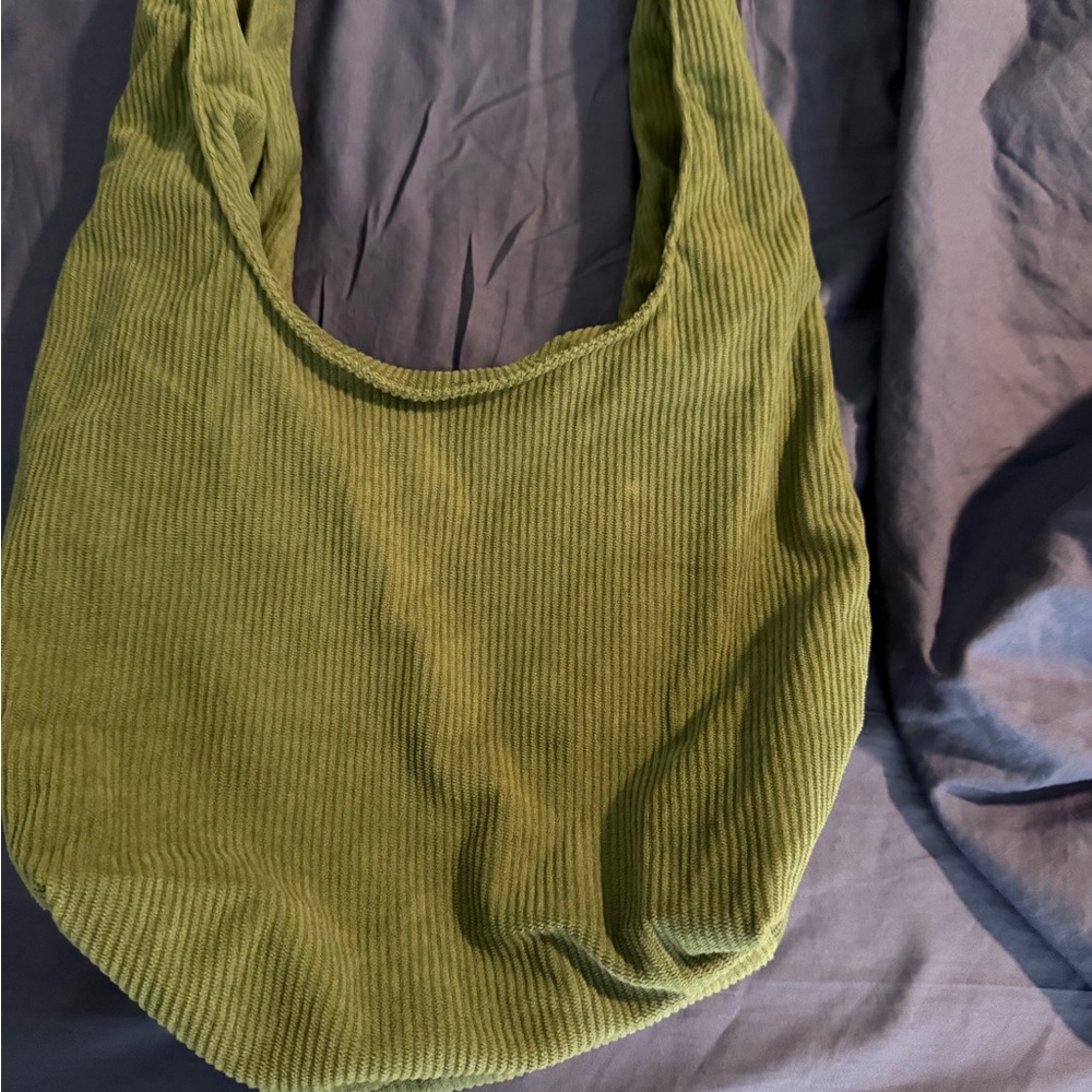 Chic Olive Green Shoulder Bag - Picture 2 of 3